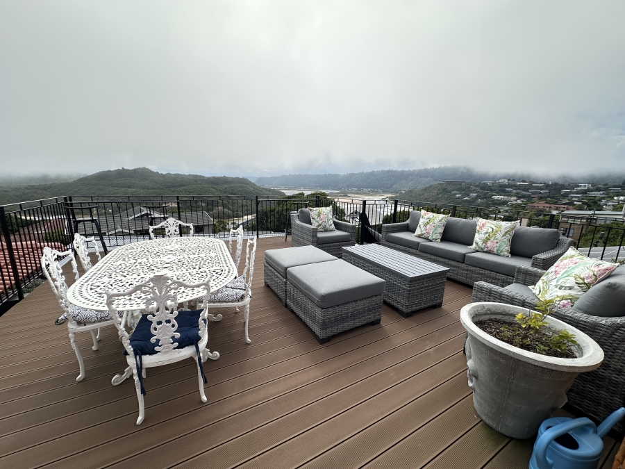 6 Bedroom Property for Sale in Kingfisher Creek Western Cape